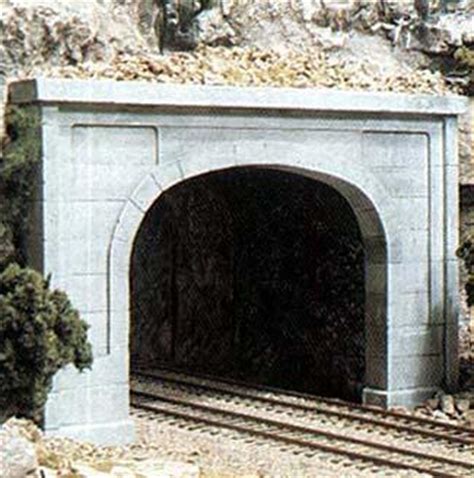 Woodland Concrete Double Portal HO Scale Model Railroad Tunnel #c1256