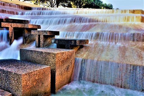 Fort Worth Water Gardens: An Aquatic Sanctuary in a Texas Urban Jungle