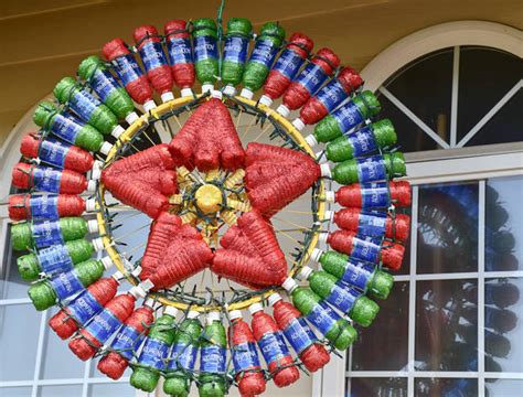 Diy Christmas Lantern Using Recycled Materials | Psoriasisguru.com