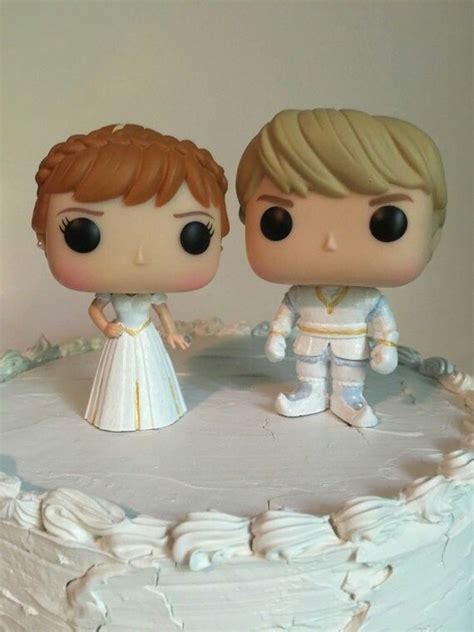 Kristoff and Anna wedding cake toppers!!!! Wedding Cake Pops, Wedding Cake Toppers, Wedding ...