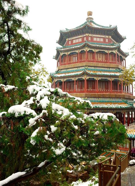 The First Snow in Summer Palace Stock Photo - Image of autumn, fallen ...