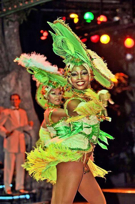 Celebrating the holidays in Havana | Cuban culture, Havana, Celebrities