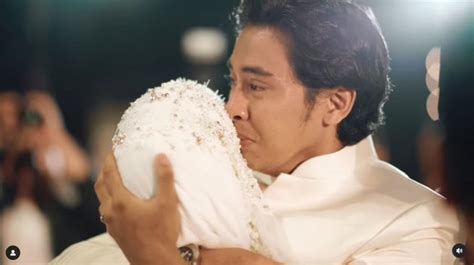 Viral Photos of Abidzar Al Ghifari Crying at Adiba Khanza's Wedding, Netizens Also Become ...