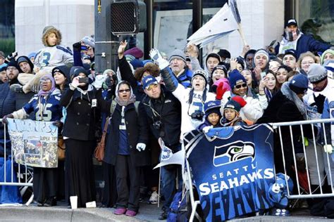 Estimated 700,000 people attend Seattle Seahawks' Super Bowl parade