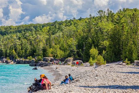 Explore Bruce Peninsula and Tobermory on these hiking trails - Cottage Life