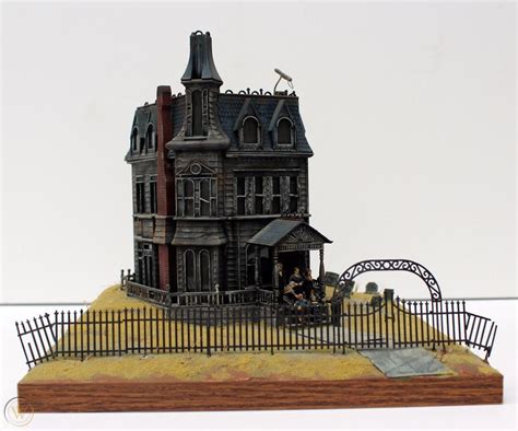 ADDAMS FAMILY HAUNTED HOUSE 1964 Aurora MODEL KIT Polar Lights CUSTOM DIORAMA | #1852602199