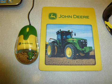 John Deere Mouse and Mouse Pad | Green Tractor Talk