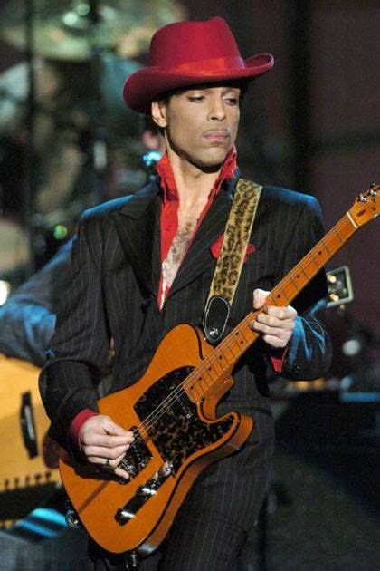 Happy Birthday to Prince! Have you seen his solo performance of "While ...