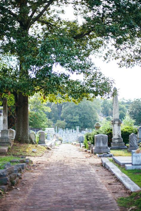 On the Grid : Oakland Cemetery