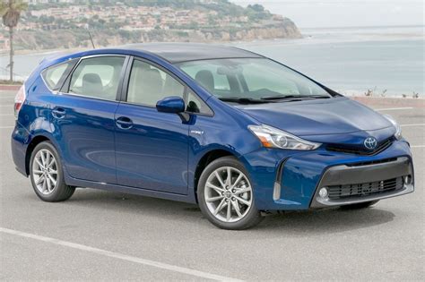 2016 Toyota Prius v Wagon Pricing - For Sale | Edmunds