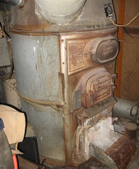 old_furnace.ashx (1200×1465) Furnace Replacement, Wood Stove Fireplace, Antique Stove, Sioux ...