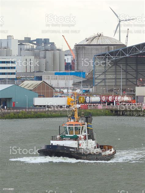 Old Tugboat Stock Photo - Download Image Now - Harbor, Nautical Vessel ...