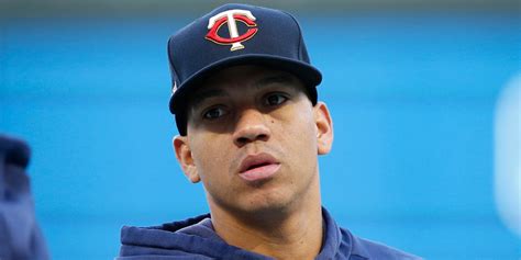 Ehire Adrianza signs with Twins for 2020