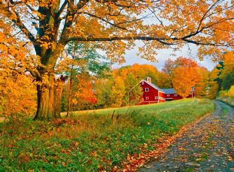 There's nothing better than a red, rustic barn, especially on a ...