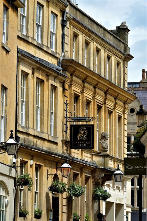 Bath Stone Facades in Bath, England - Encircle Photos