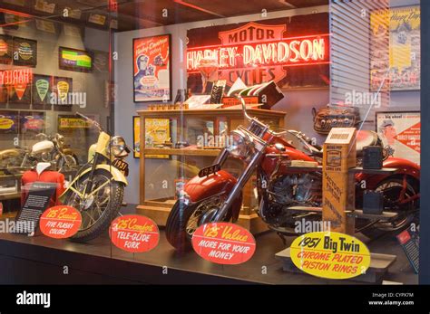 Milwaukee harley davidson museum hi-res stock photography and images ...