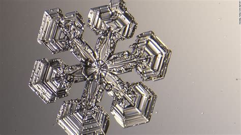 Capturing snowflakes under a microscope - CNN