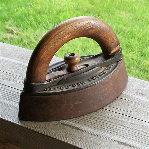 SALE Vintage Iron With Wood Handle | Antique iron, Iron board