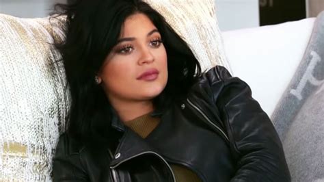 Kylie Jenner Looks UNRECOGNIZABLE AGAIN ... Unveils Her New OZEMPIC ...