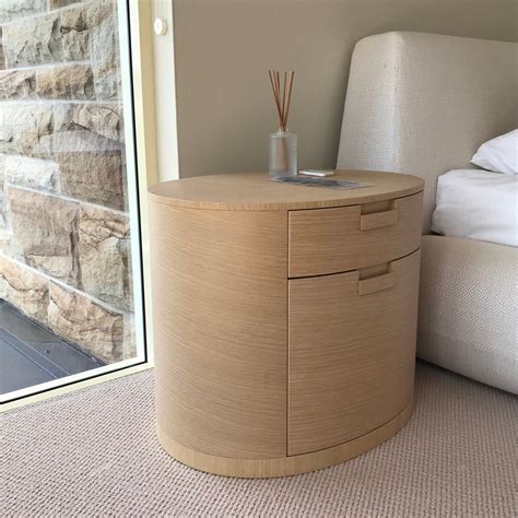 PAIR Amphora Bedside Table by Antonio Citterio for Maxalto (B&B Italia ...