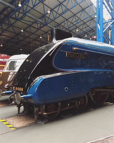 LNER Class A4 4468 Mallard at The National Railway Museum : r/trains