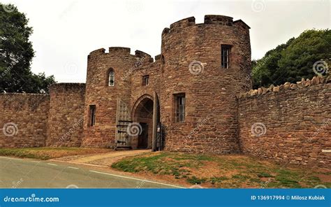 Beeston castle uk stock photo. Image of castles, main - 136917994