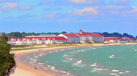 Blue Harbor Resort's Lake Michigan shore | Sheboygan Wiscons… | wards work | Flickr