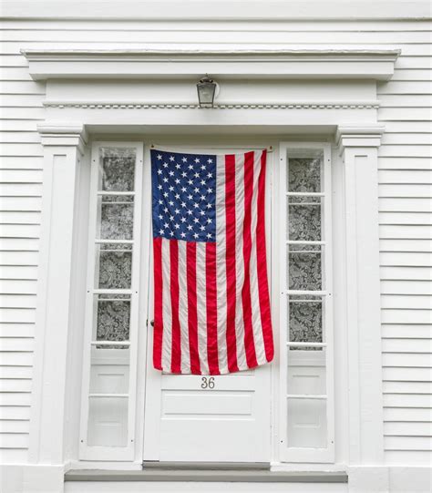 Etiquette for Displaying the American Flag - Charlotte Magazine