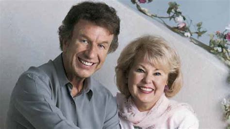 Gaither Gospel Hour: Bill and Gloria Gaither - Vision TV Channel Canada