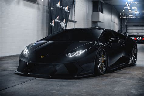 Lamborghini Huracan Black