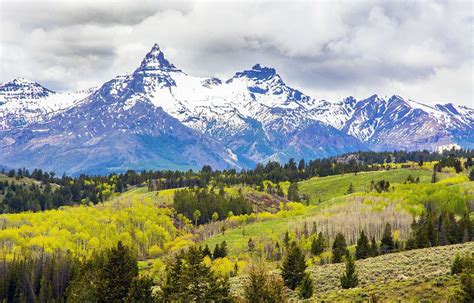 Gorgeous Beartooth Mountains near Beartooth Pass, Montana/Wyoming ...