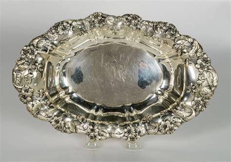 Lot 128A: Sterling Silver Oval Tray – Willis Henry Auctions, Inc.