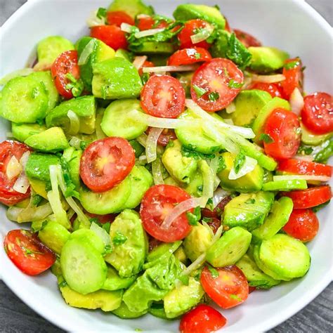 Simple Avocado Salad - Eat Something Vegan