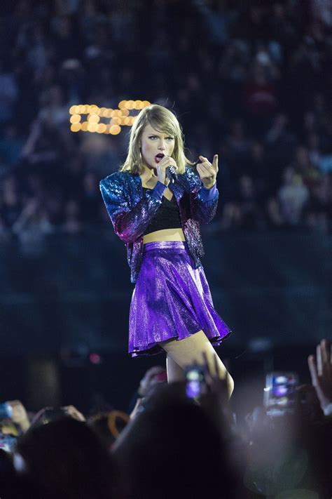 Apple Music Bows to Taylor Swift, Will Pay Artists During Free Trial ...