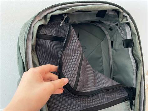 Peak Design Travel Backpack Review - Is The Bag Worth It?