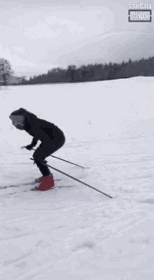 Ski Humour GIFs | Tenor