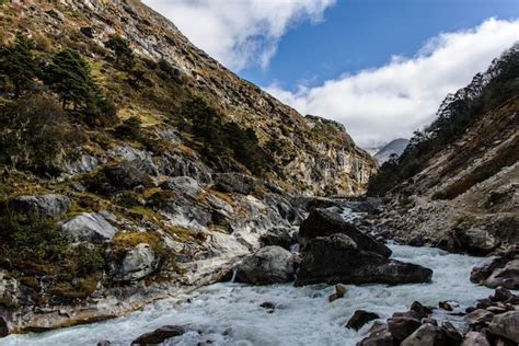 Premium Photo | Trekking in nepal, himalayas