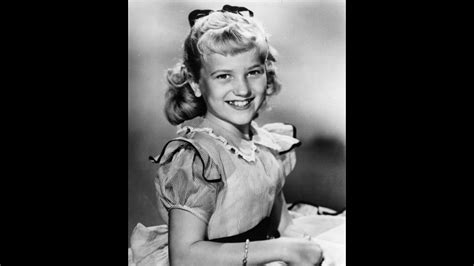 Gayla Peevey - I Want A Hippopatamus For Christmas (Columbia Records 1953) - YouTube