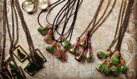 Leafy Affair - Online Store For Jewellery Pieces By Pressed Flowers, Preserved Moss And More ...