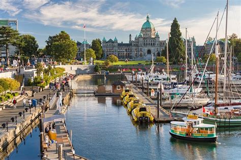 Small-Group Victoria And Butchart Gardens Day Trip From Vancouver: Triphobo