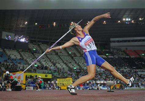 Illustrated Javelin Throwing Technique