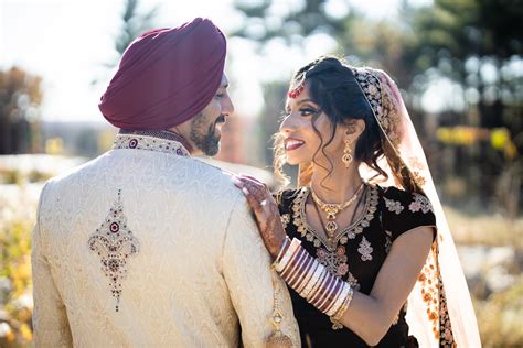 Punjabi Sikh Wedding Couple