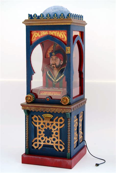 action figure Scale Zoltar Machine from the movie "BIG"