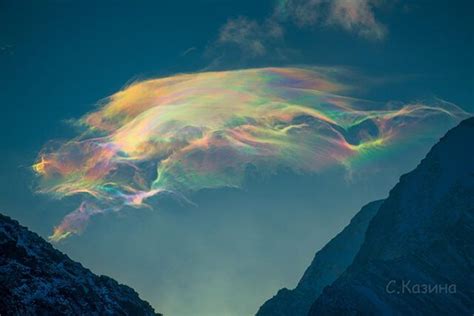 Stunning Iridescent Clouds Snapped Above Skies Of Siberia’s Belukha ...