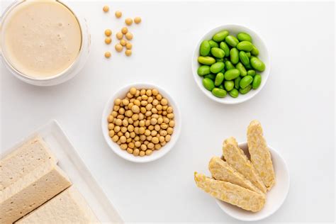 Soybeans: Benefits, Side Effects, and Types of Soy Foods