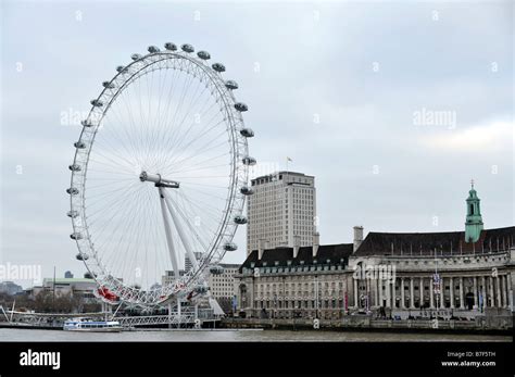 London Eye Ferris Wheel Stock Photo - Alamy