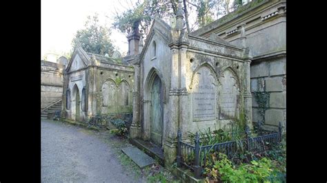 Highgate Cemetery West 1839 Ghost walk ,,La Clameur Du Silence'' - YouTube