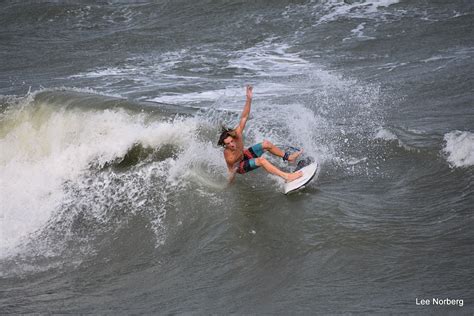 Garden City Pier Surf Photo by Lee Norberg | 5:10 pm 27 Aug 2017