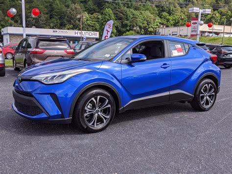 New 2020 Toyota C-HR LE FWD 5