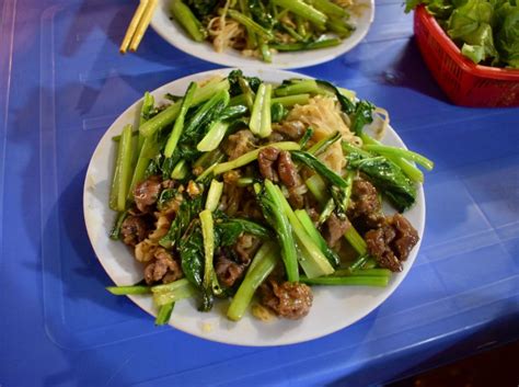 Pho Xao in Hanoi - where to eat pho bo’s little-known stir-fried cousin - Make That Dish